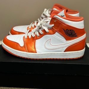 Jordan one mid metallic orange
